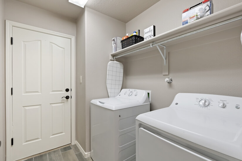 Laundry room to garage