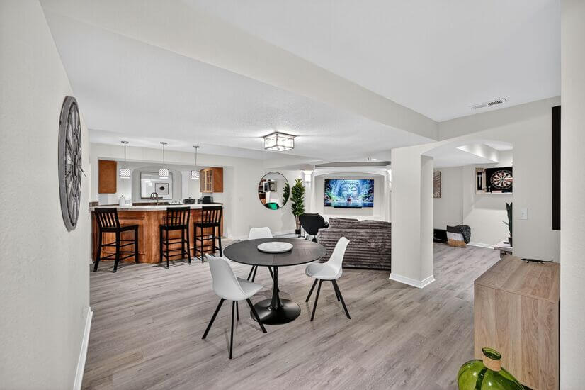 Furnished 1 bd Spacious apartment