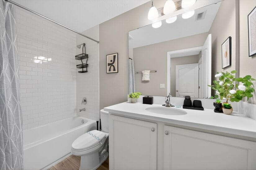 AMAZING 4BD 3 and Half Bath Townhouse