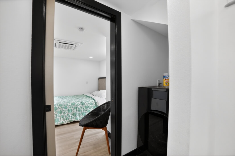 New 2 bed 2 bath ADU with Balcony
