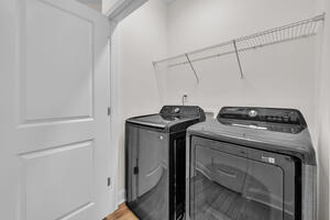 Luxury Furnished Baxter Village Townhome