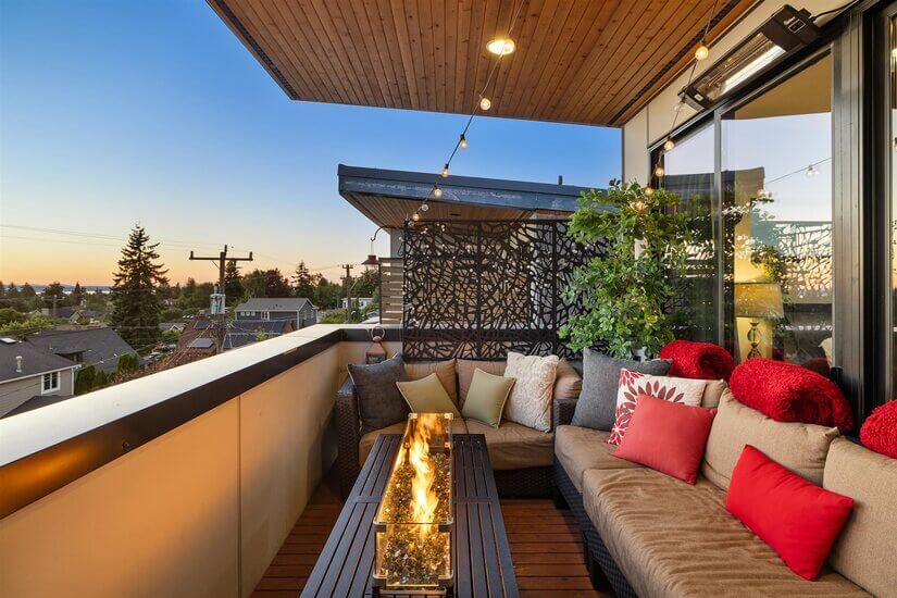 Spacious Luxury View TH  Near  Downtown
