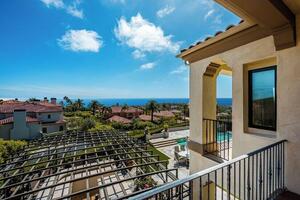 Luxury 6B65B Ocean view House