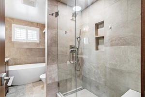 Luxury 3 Bedroom Home 