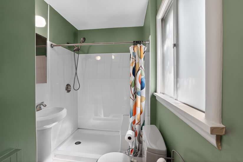 Fully Furnished 1 Bdrm Cottage Portland