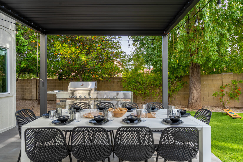 Fully furnished home with Pool and Spa 