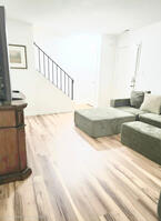Spacious 3 Bedroom Townhouse In Norfolk