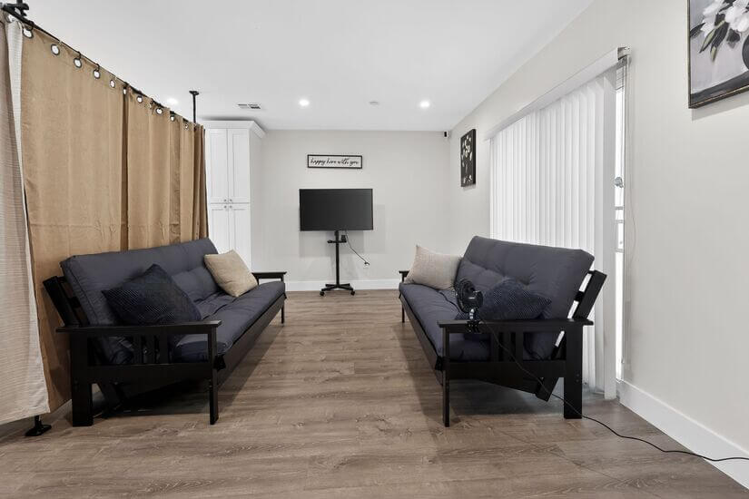 Gates Funished home in LA