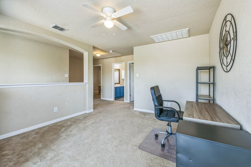 Culdesac Corner House