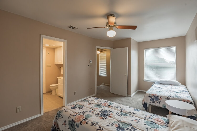 Aspen Village Furnished Condo