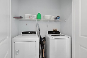  Furnished 1BR for Business Stays