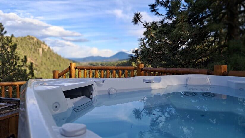 Salt-system hot tub leaves your skin soft after each soak