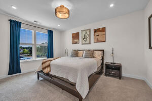 Luxury Furnished Baxter Village Townhome