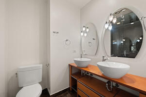 Double vanity with vessel sinks