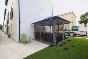 Fully Furnished Home!