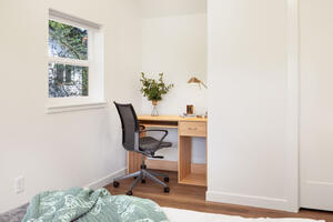 Turnkey 2BR Furnished Home Near UW