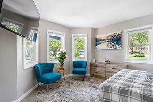 Cozy 3BR Westchester Home 30m to city
