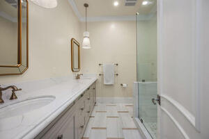 Luxury 6B65B Ocean view House