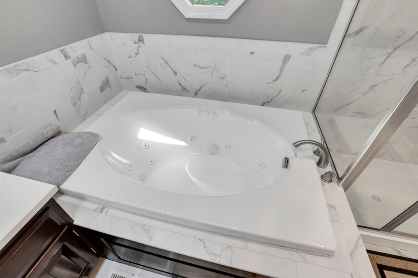 Fully Furnished home rental Zainesville