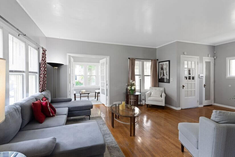 Midtown Beauty, Blackstone Neighborhood