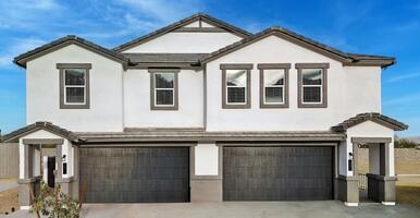 Gated Exec TH 3BR Trav Nurse Friendly