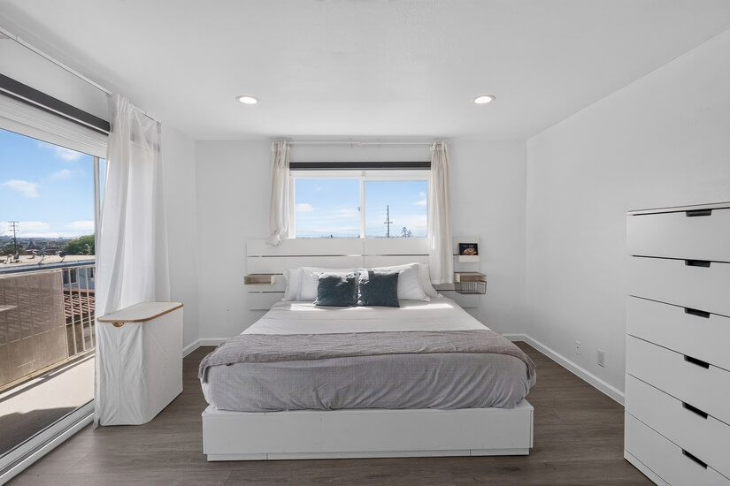 Furnished 2 Bedroom Corporate Rental