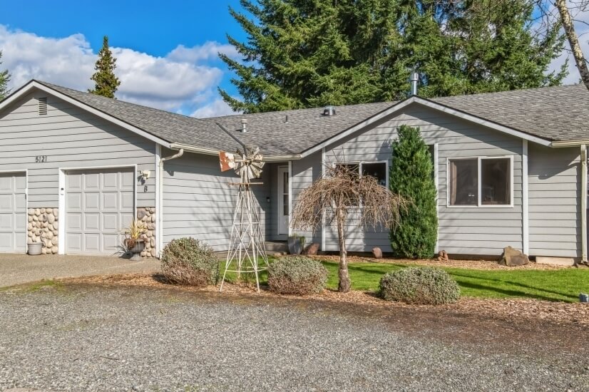 Furnished 3 Bedroom Duplex in Marysville