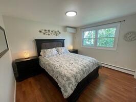 Spacious 5BR Near LIRR  Parks