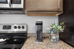  Furnished 1BR for Business Stays