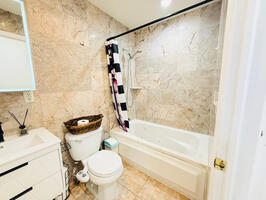 4BR Home w Parking and Yard NYC JSQ PATH