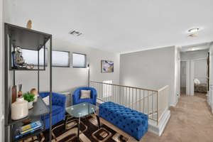 Spacious Home in Gated Mesa Community