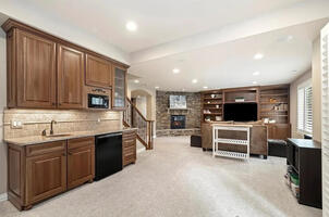 Large basement with bar area