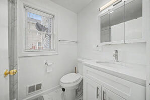 Modern 3BR 2BA Near PATH Train 