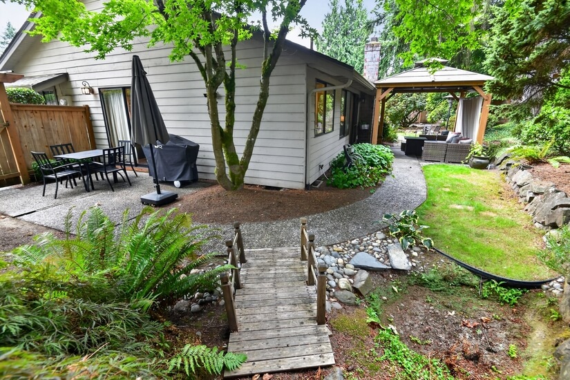 Charming Totem Estates Retreat Tech Wine