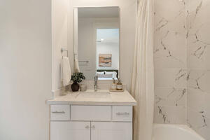 Second bedroom full bath