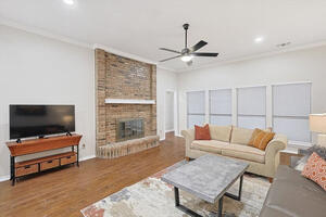South Dallas 6Bed 3Baths 2Gar ATT fiber