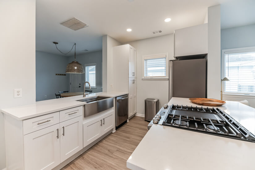  Beautiful Furnished Home In Charleston