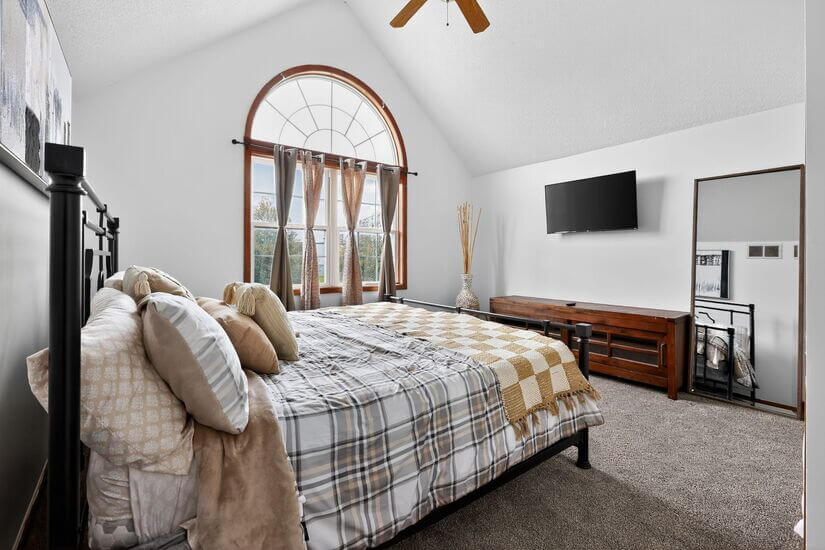 Three Bedroom Furnished in Buffalo