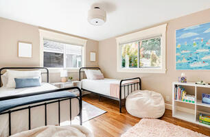4BR West of Market Living  
