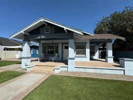 Chelsea Place On The Park 3BR 2BA House