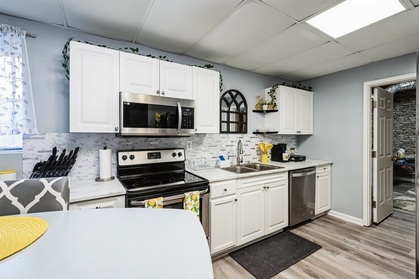 Kitchen pic#2