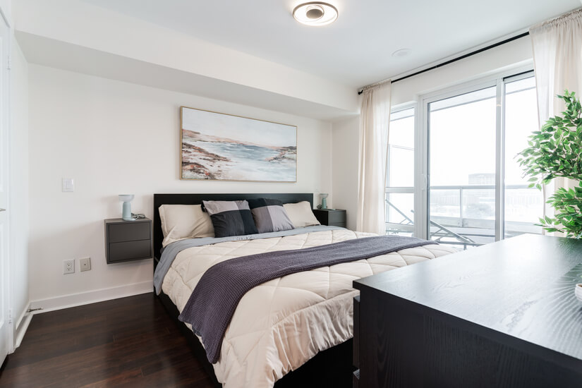 Upscale 1 Bd Condo in North York