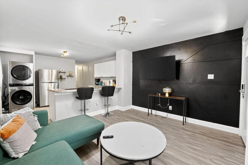 Urban Oasis 6 Min from Uptown Charlotte