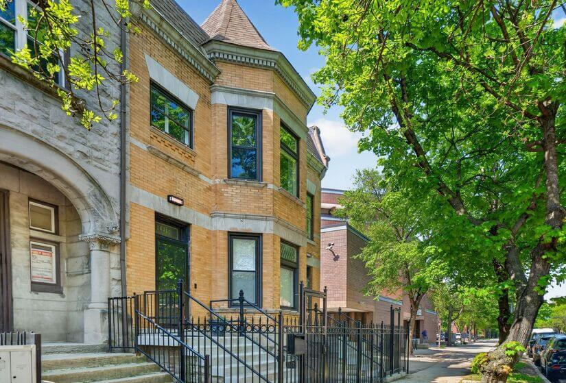 Furnished Rental in Chicago, IL