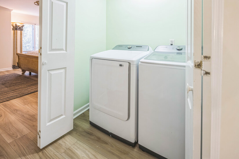 Kickback and Enjoy the Savannah River