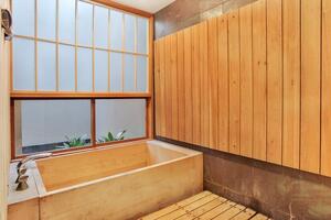 Bathroom #3 Penthouse Bath Soaking Tub/Shower