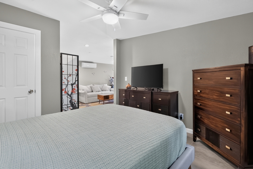 Furnished Home Walkable to Disneyland