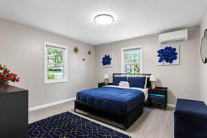 Cozy 3BR Westchester Home 30m to city