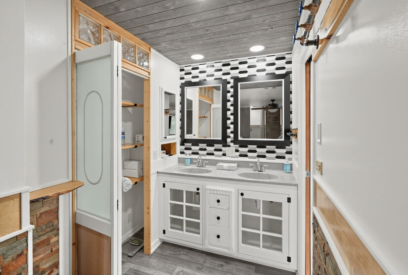 Albany Executive Level Furnished Housing