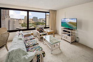 Ala Moana HighFloor  w Ocean City Views